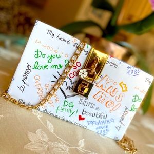 💖💖super cute shoulder bag, brand new condition